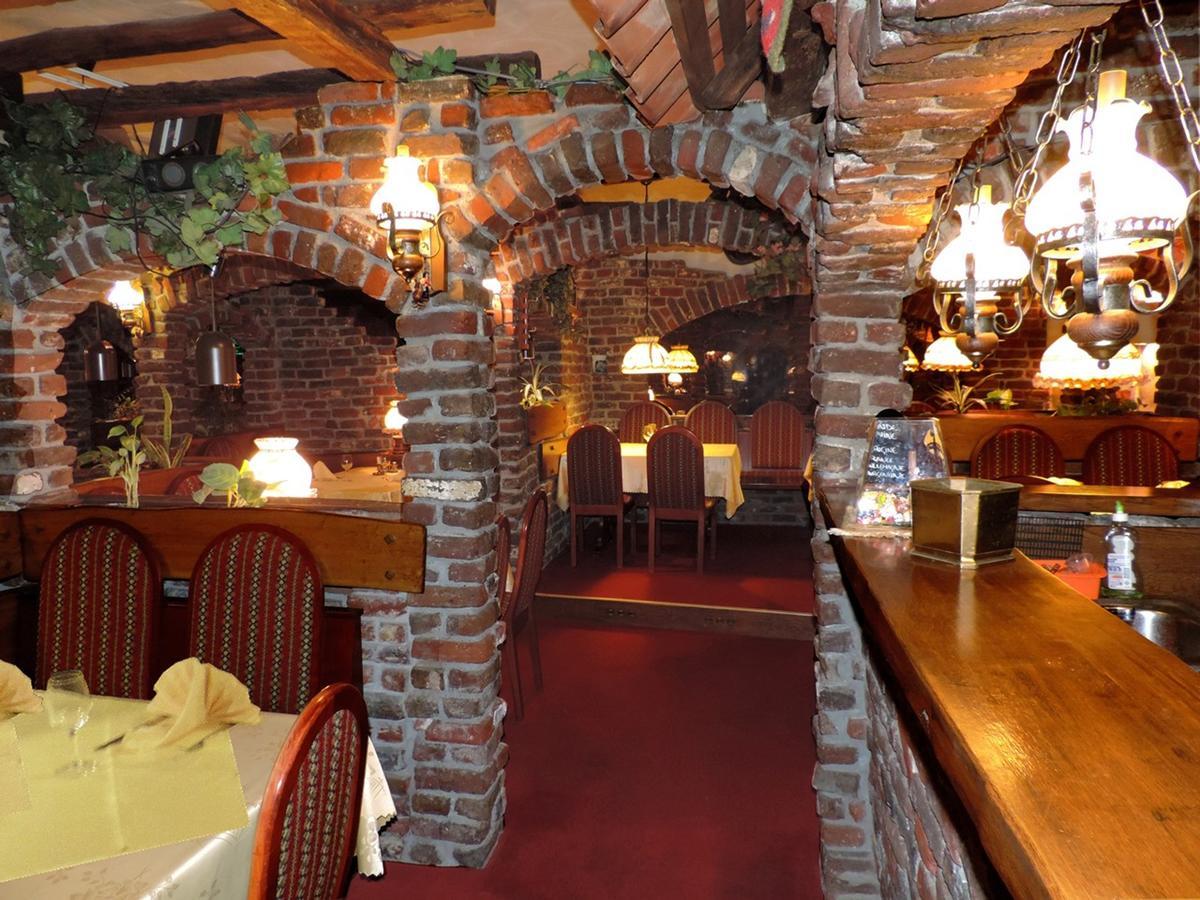 Hotel Restaurant Cristal Wintzenheim Ngoại thất bức ảnh