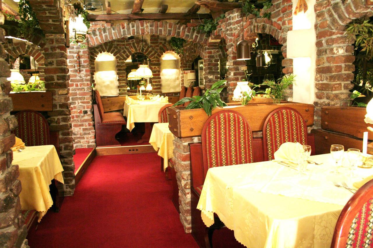 Hotel Restaurant Cristal Wintzenheim Ngoại thất bức ảnh